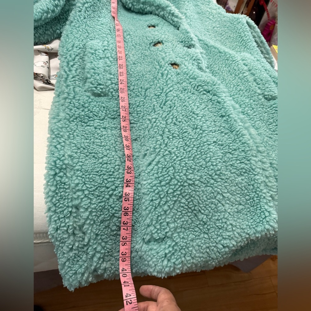 Jade Coat - Picture 12 of 14